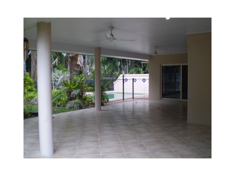 Clifton Beach QLD 4879