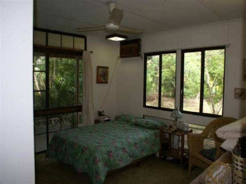 5 ENDEAVOUR ROAD, Clifton Beach QLD 4879