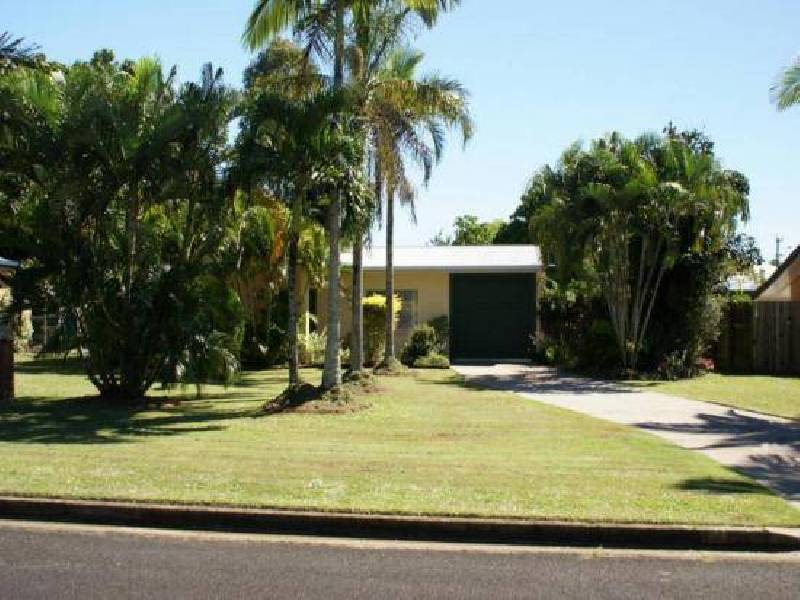 12 BULOLO CLOSE, Trinity Beach QLD 4879
