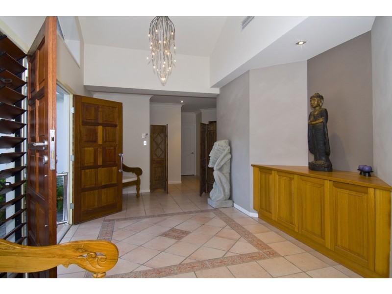 13 PELLOWE STREET, Clifton Beach QLD 4879