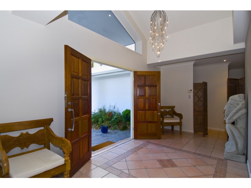 13 PELLOWE STREET, Clifton Beach QLD 4879