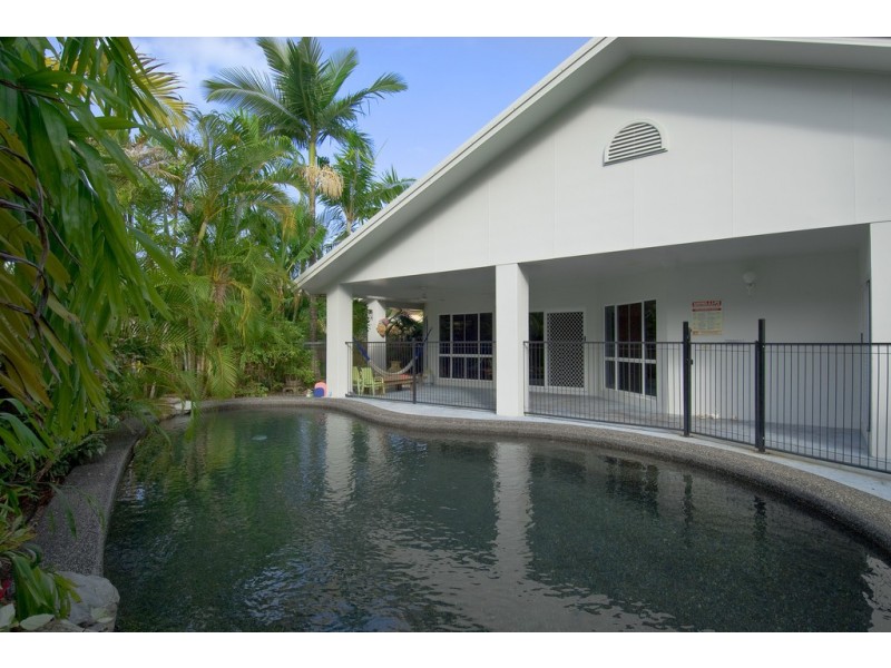 13 PELLOWE STREET, Clifton Beach QLD 4879