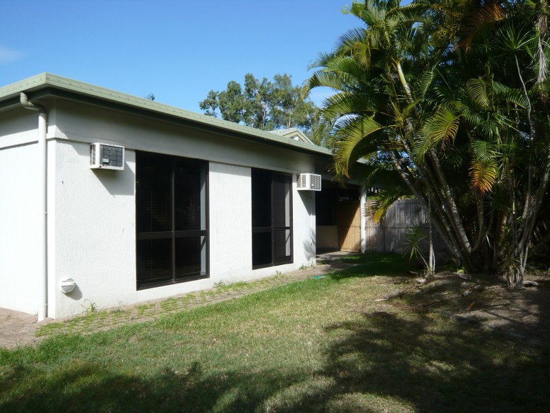 Clifton Beach QLD 4879