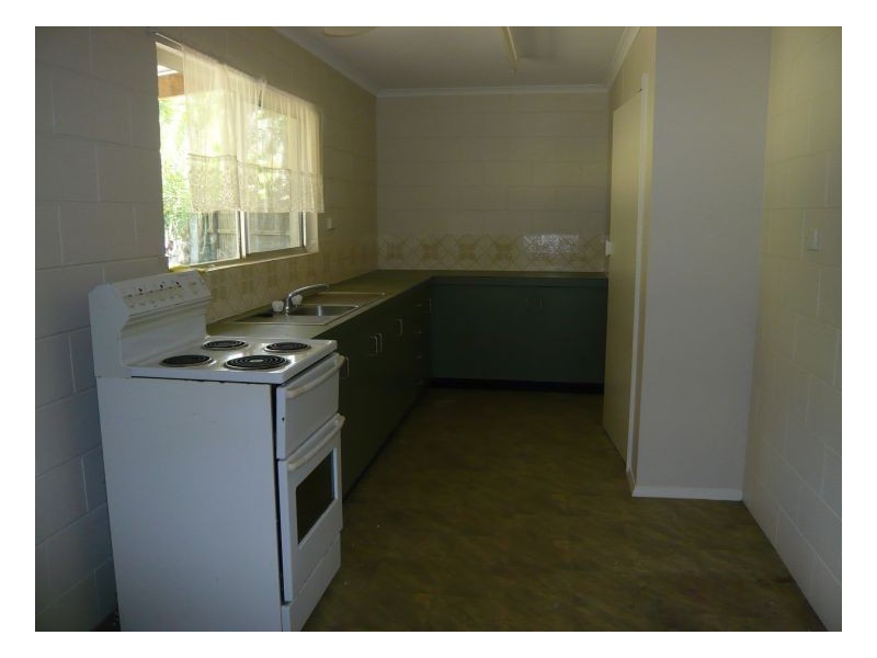 10 Rudder Street, Clifton Beach QLD 4879
