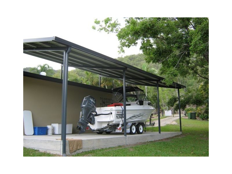 21 ALEXANDRA STREET, CLIFTON BEACH, Cairns QLD 4870