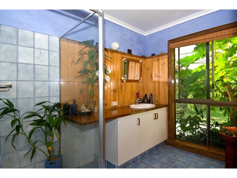 16 NICHOLAS STREET, Clifton Beach QLD 4879
