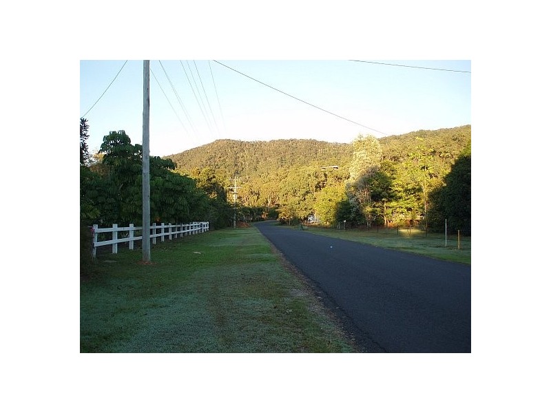 16 NICHOLAS STREET, Clifton Beach QLD 4879