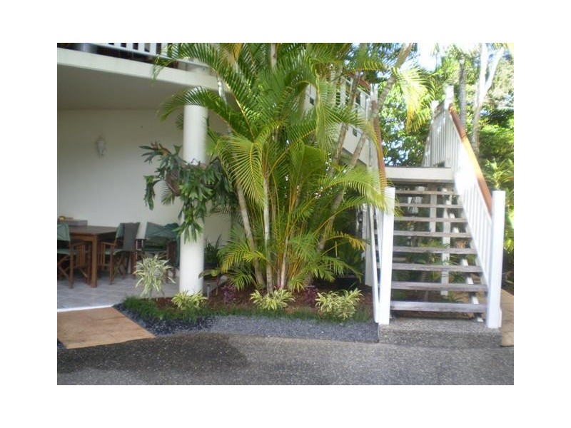 34 OLIVA STREET, Palm Cove QLD 4879