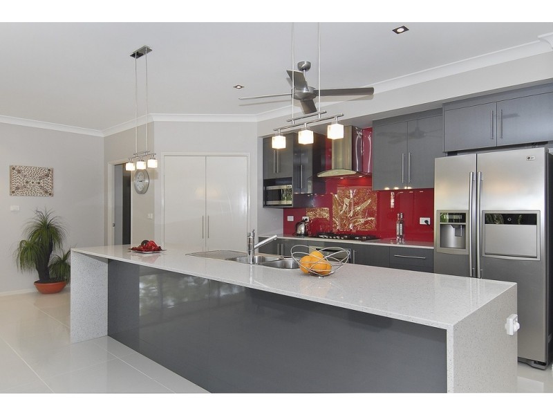 56 LEONARDS ACCESS, Kewarra Beach QLD 4879