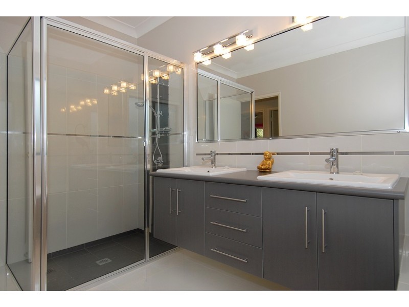 56 LEONARDS ACCESS, Kewarra Beach QLD 4879