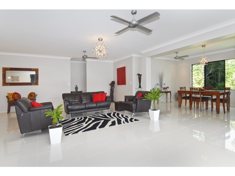 56 LEONARDS ACCESS, Kewarra Beach QLD 4879