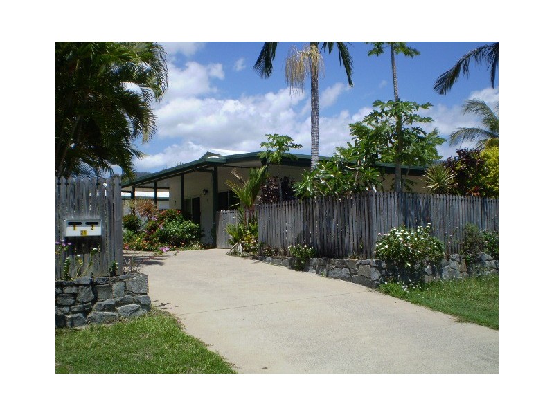 Kewarra Beach QLD 4879