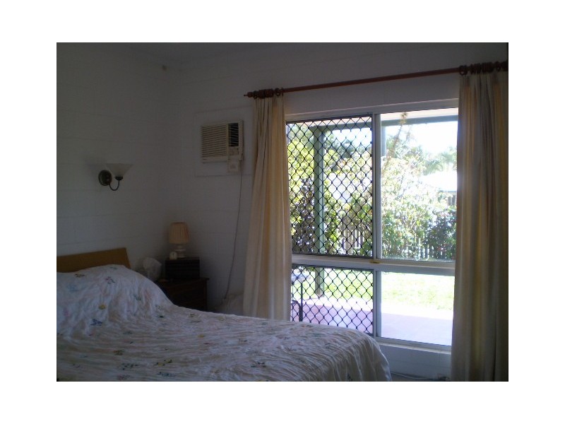 Kewarra Beach QLD 4879