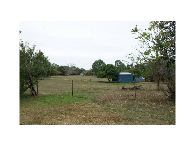 1 PETRICOLA  STREET, Clifton Beach QLD 4879