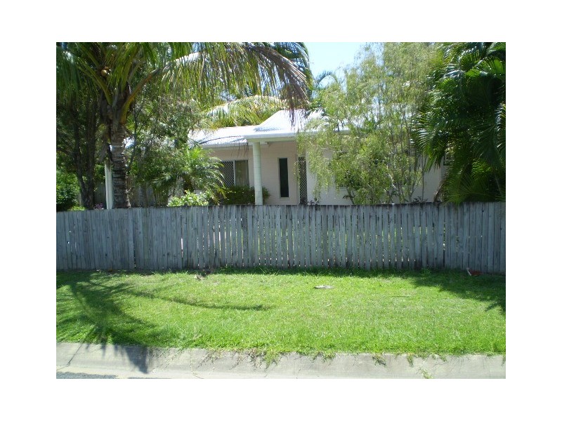 U1  9 BONDI CRES, Kewarra Beach QLD 4879