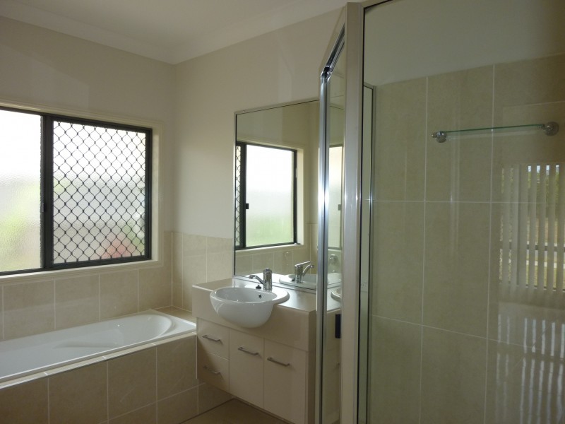 Kewarra Beach QLD 4879