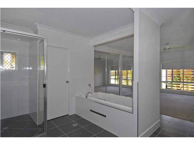 52 BILGOLA DRIVE, KEWARRA BEACH, Cairns QLD 4870