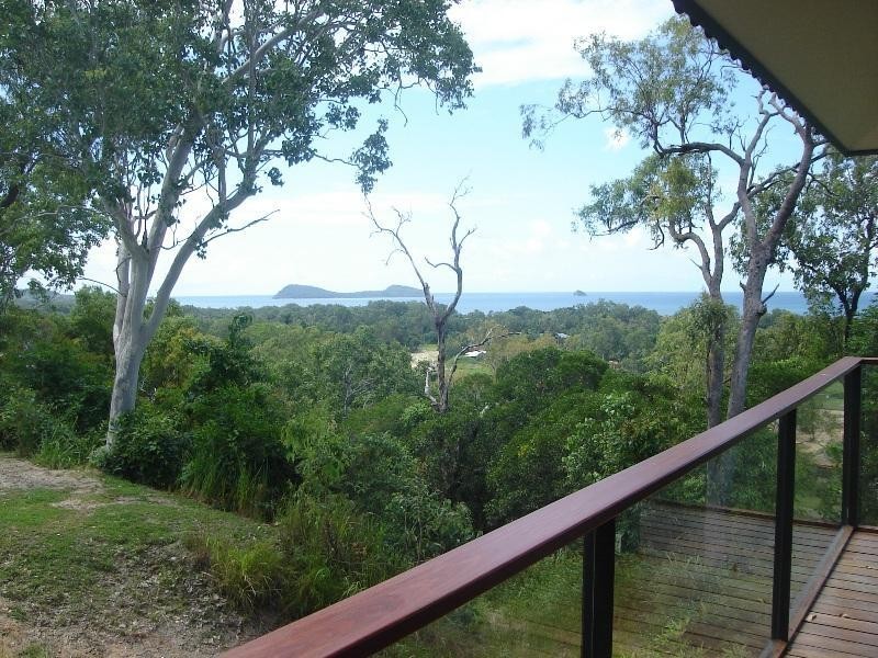 CAPTAIN COOK HIGHWAY, Clifton Beach QLD 4879
