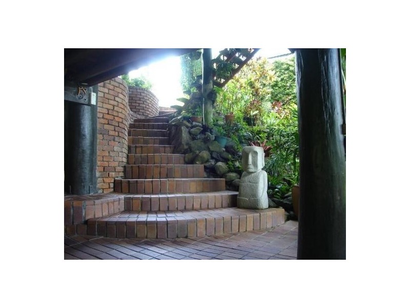 CAPTAIN COOK HIGHWAY, Clifton Beach QLD 4879