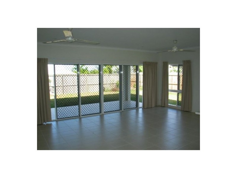 1 FLOREAT CL, Kewarra Beach QLD 4879