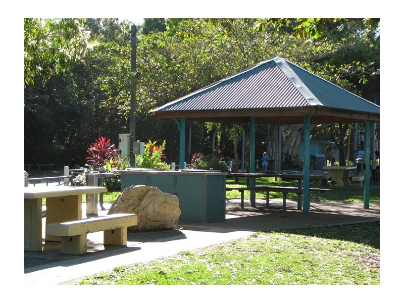 141 ARLINGTON ESPLANADE, Clifton Beach QLD 4879