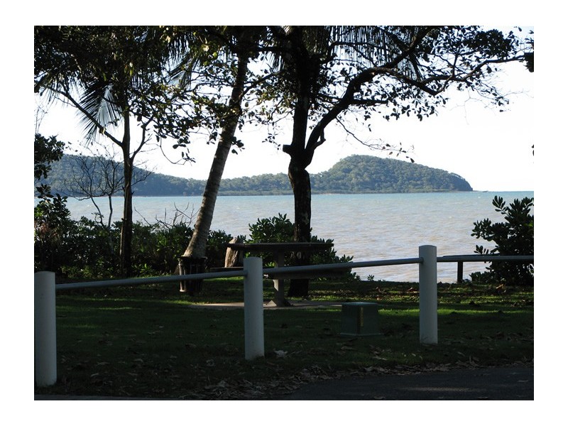 141 ARLINGTON ESPLANADE, Clifton Beach QLD 4879