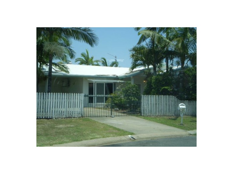 14 Plaintain Street, Kewarra Beach QLD 4879