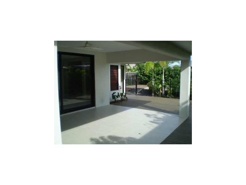 Kewarra Beach QLD 4879