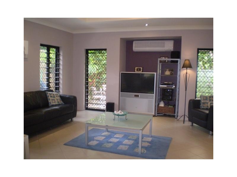 15 CASTOR STREET, CLIFTON BEACH, Cairns QLD 4870