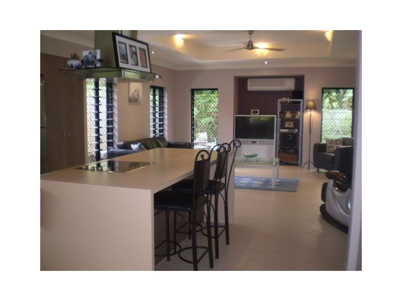 15 CASTOR STREET, CLIFTON BEACH, Cairns QLD 4870