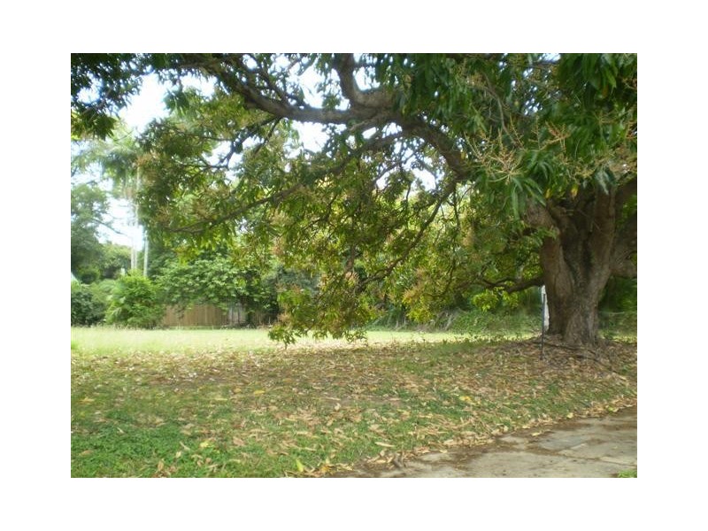 17 SATELLITE STREET, Clifton Beach QLD 4879