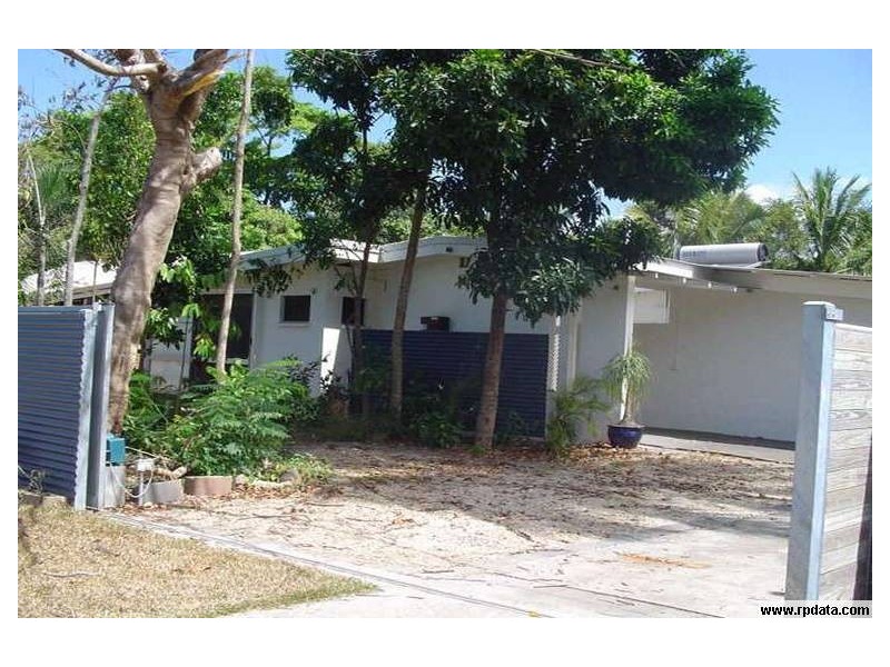 55 VEIVERS ROAD, Palm Cove QLD 4879