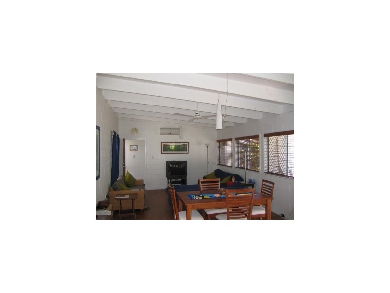 55 VEIVERS ROAD, Palm Cove QLD 4879