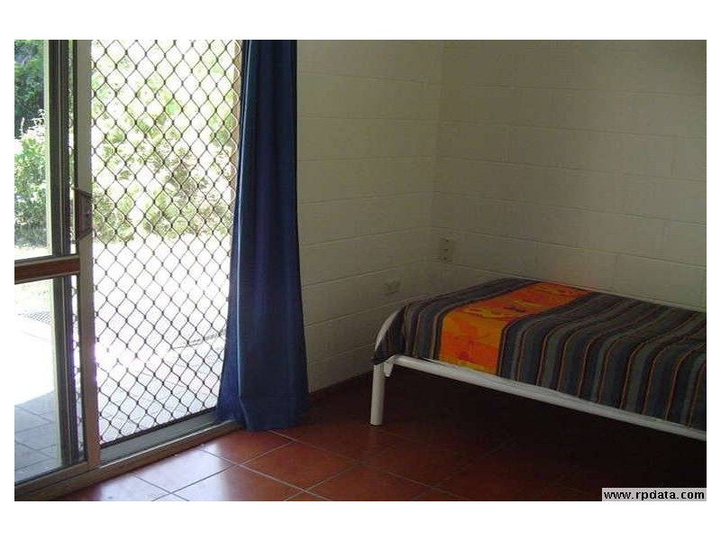 55 VEIVERS ROAD, Palm Cove QLD 4879