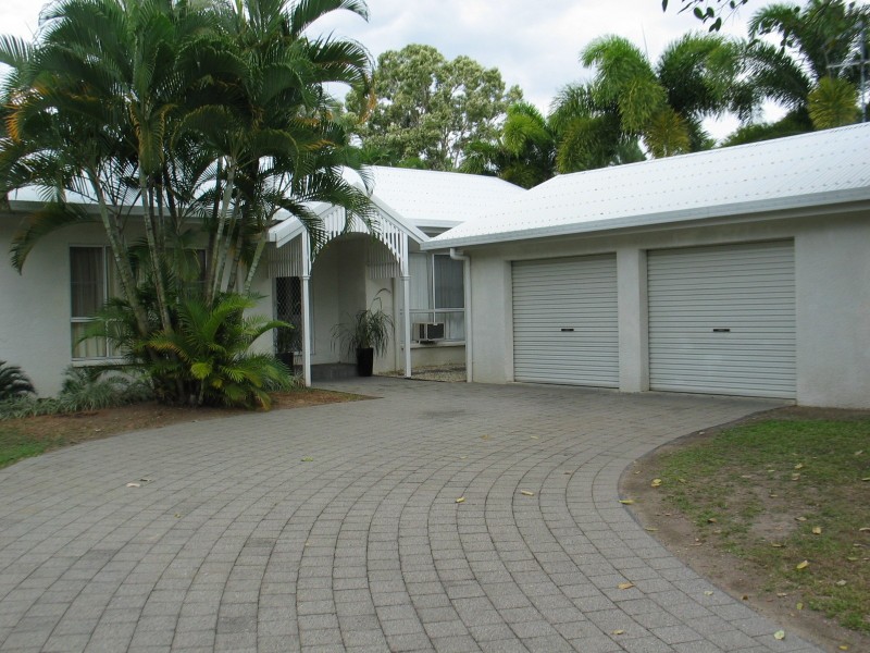8 SATELLITE ST, Clifton Beach QLD 4879