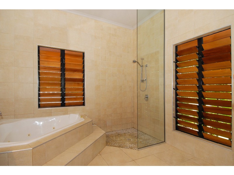 28 LILY COURT, Clifton Beach QLD 4879