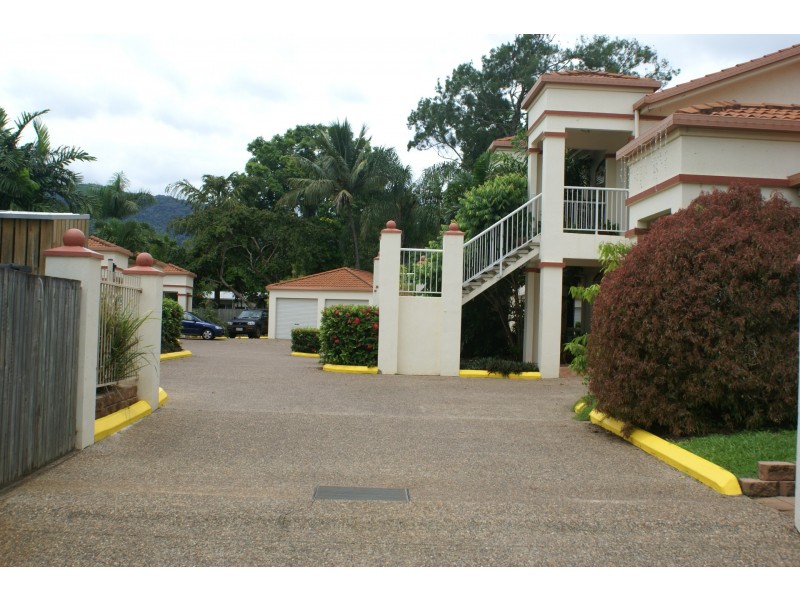 Trinity Beach QLD 4879