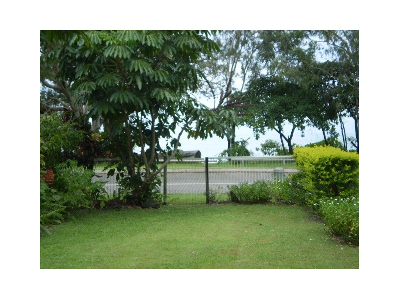 Clifton Beach QLD 4879