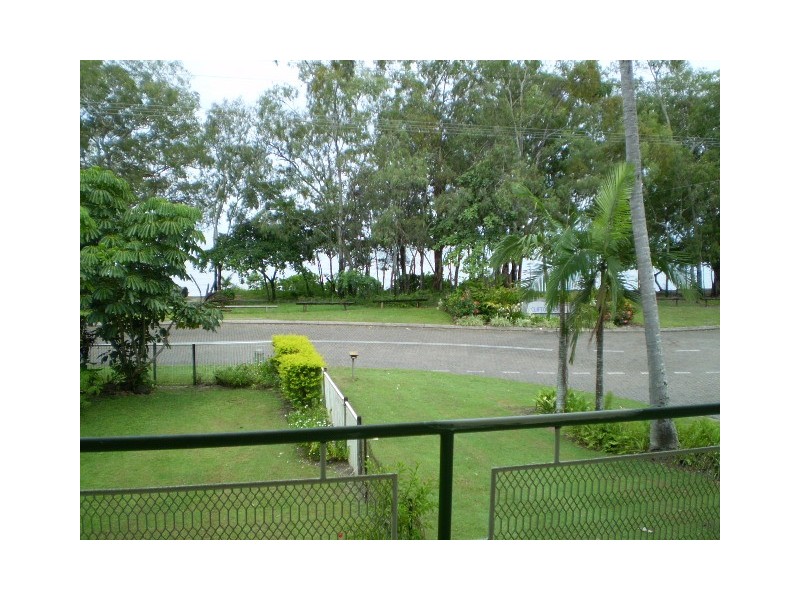 Clifton Beach QLD 4879