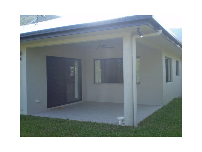 Clifton Beach QLD 4879