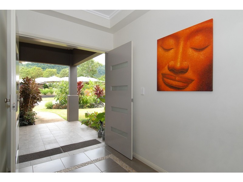 6 TANJONG CLOSE, Kewarra Beach QLD 4879