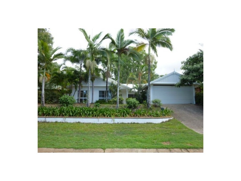 39 YULE AVE, Clifton Beach QLD 4879
