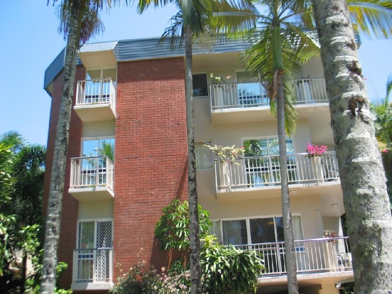 Clifton Beach QLD 4879