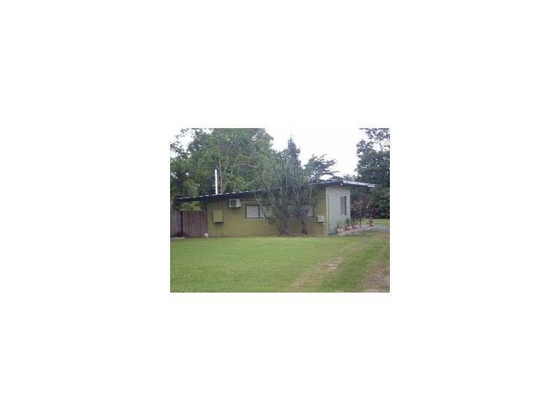 Clifton Beach QLD 4879