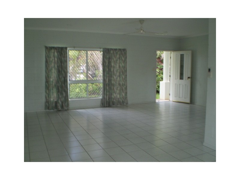 Kewarra Beach QLD 4879