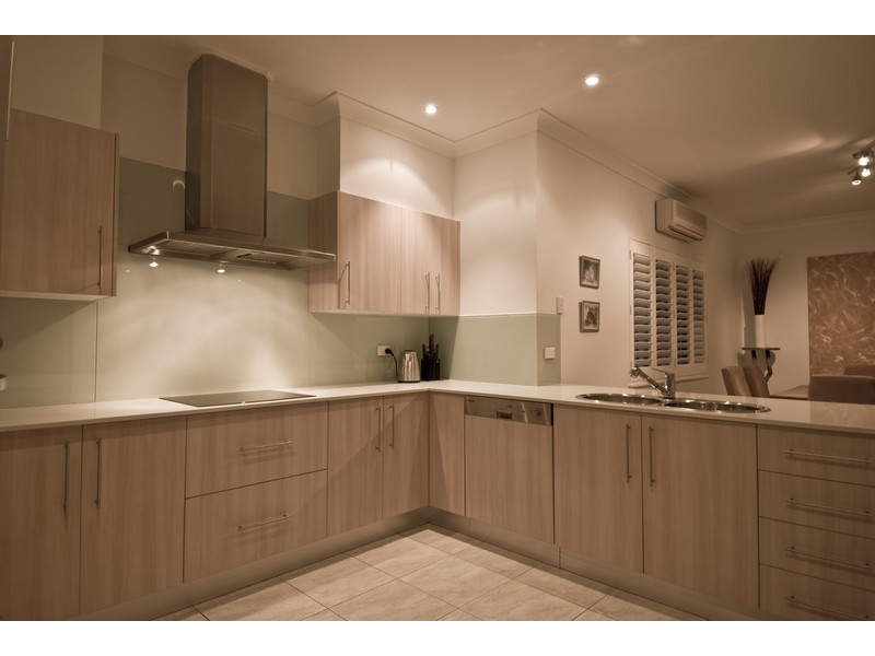10A ST CRISPIN STREET, CLIFTON BEACH, Cairns QLD 4870