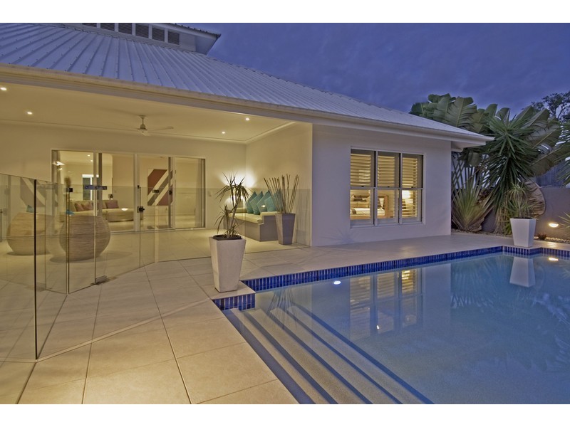 10A ST CRISPIN STREET, CLIFTON BEACH, Cairns QLD 4870