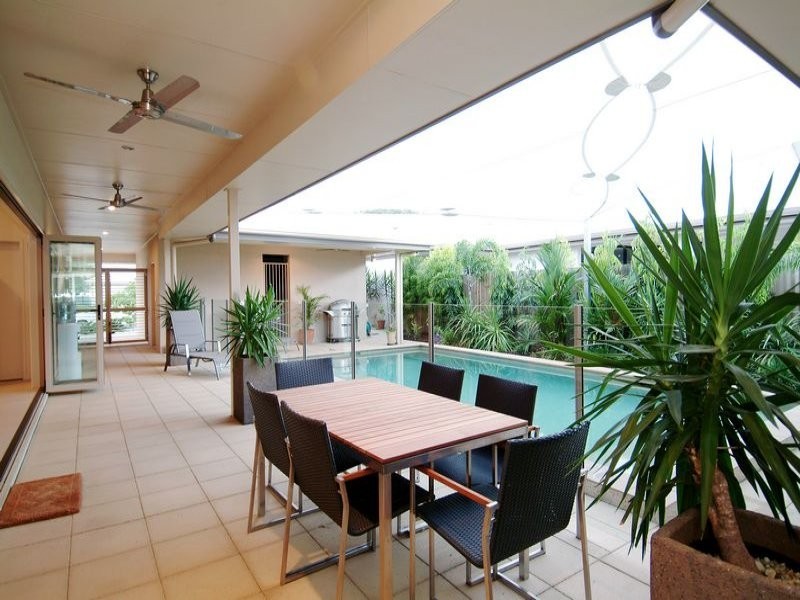 18 BILGOLA DRIVE, KEWARRA BEACH, Cairns QLD 4870