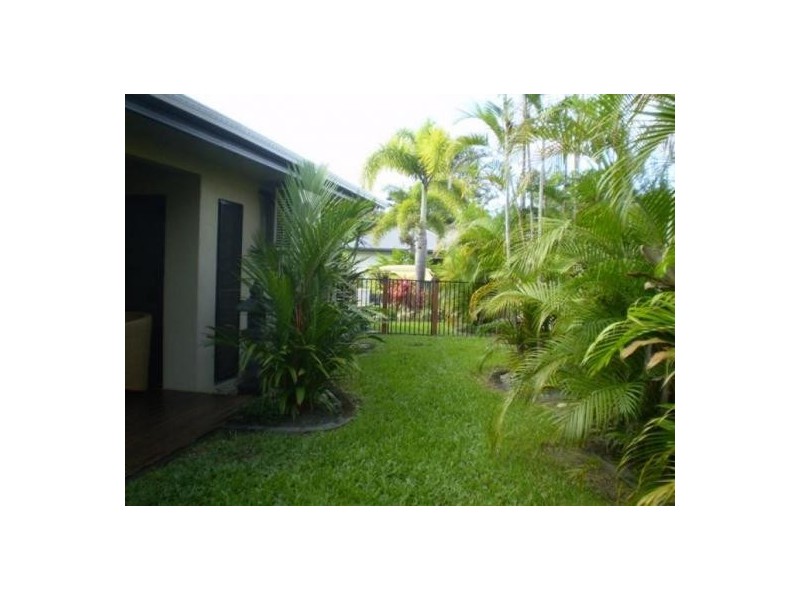 7 FRANKLIN CLOSE, Clifton Beach QLD 4879