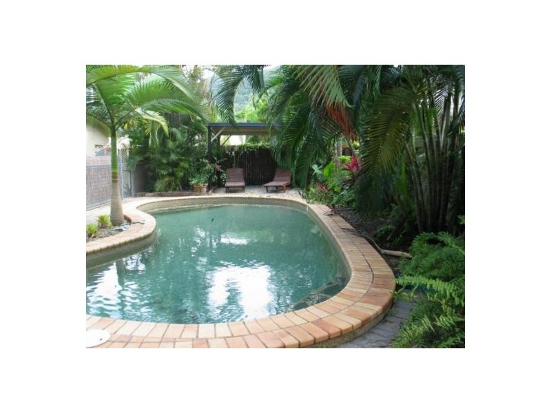 54 ENDEAVOUR ROAD, CLIFTON BEACH, Cairns QLD 4870